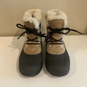 Sorel Snow Angel size 8